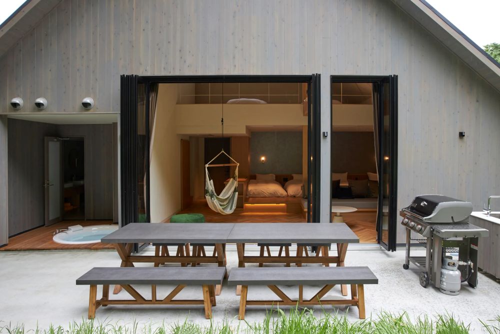 Lazy Inn.　公式