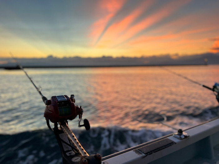 釣り船・民泊「明菜丸」公式