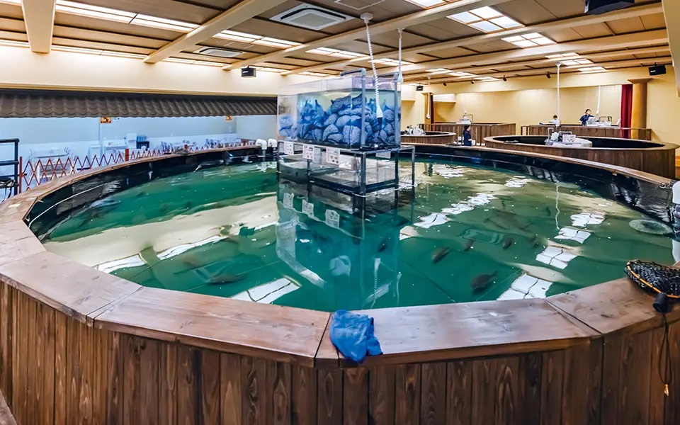 龍宮城スパ・ホテル三日月 龍宮亭公式