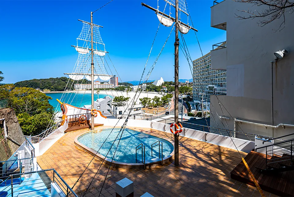 ホテル三楽荘 公式