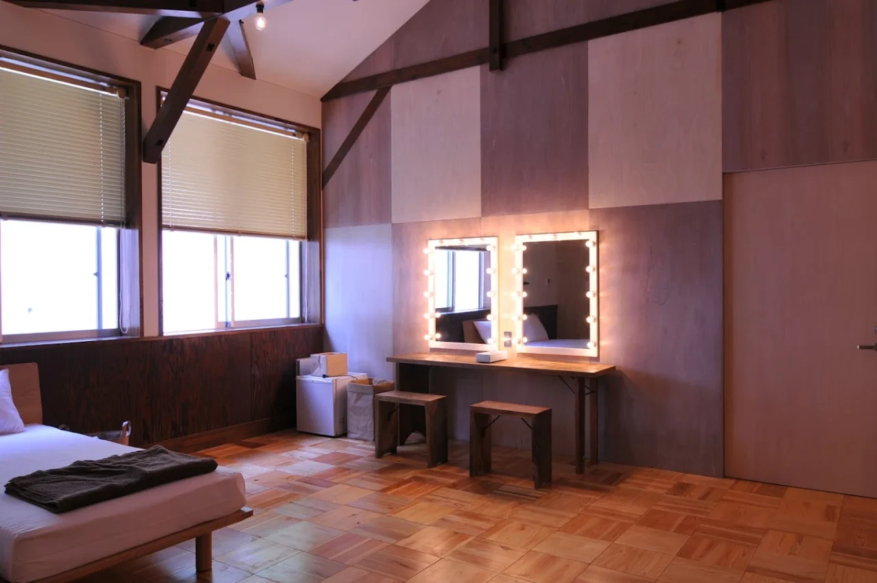 シラハマ校舎 公式