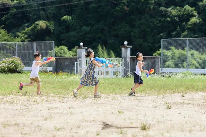 泊まれる学び舎&ジビエBBG「ひみつ基地小塩」