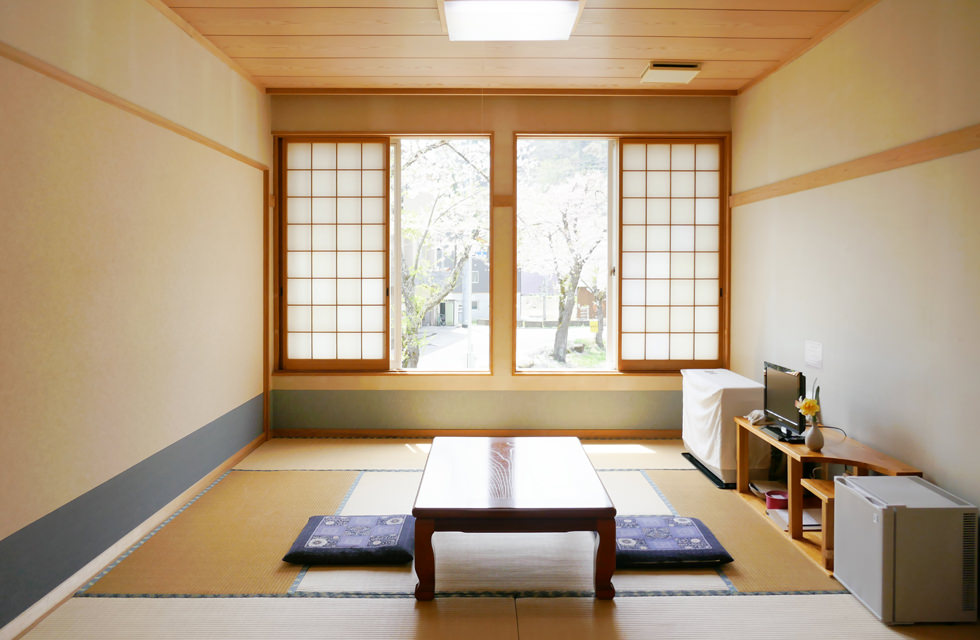 秋山郷結東温泉 かたくりの宿 公式