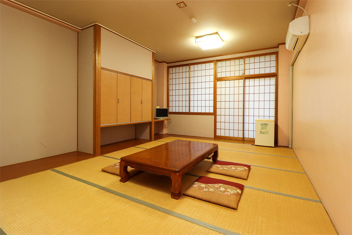 交流の館 八幡 公式