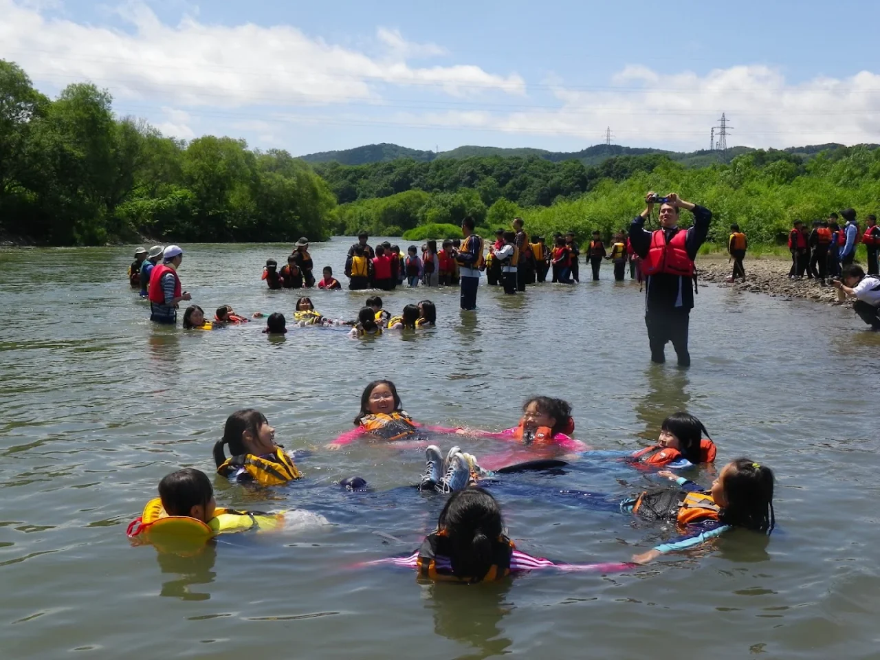 雨煙別小学校コカ・コーラ環境ハウス 公式