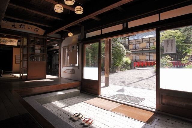 四万温泉 積善館本館