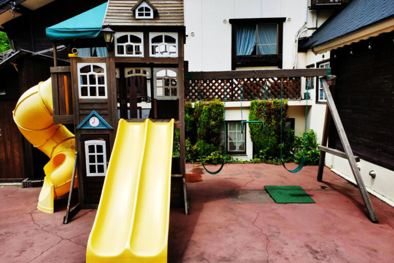 子供と泊まる宿「エルモンテ&キャンディハウス」